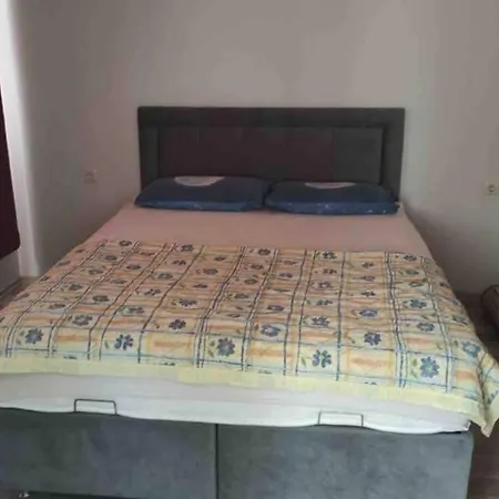 Vilă Bueyuek Arazili Suit Villa