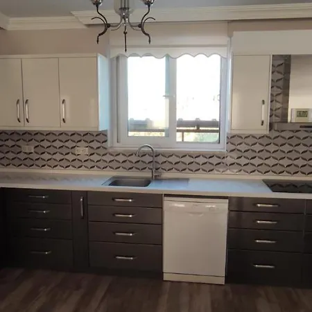 Vilă Bueyuek Arazili Suit Villa